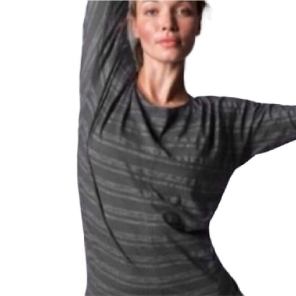 Athleta Gray Stripe with Shimmer Dory Dolman - Size XS - Picture 2 of 12